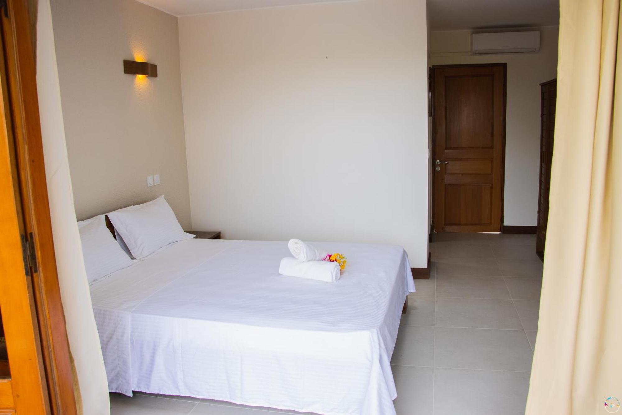 מורונדבה Hotel Baobab Cafe מראה חיצוני תמונה